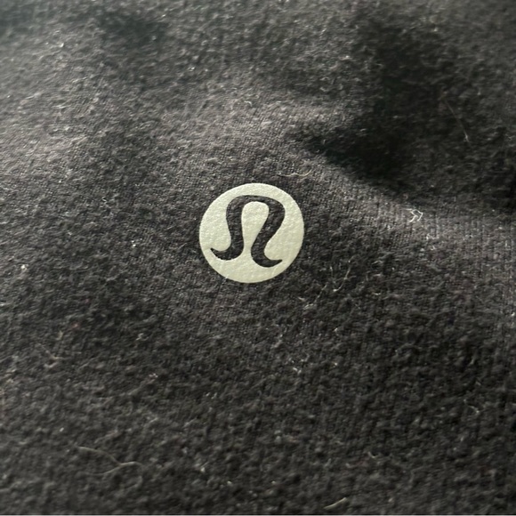 Lululemon Athletica size 8 solid black half zip define pull over - Picture 14 of 16